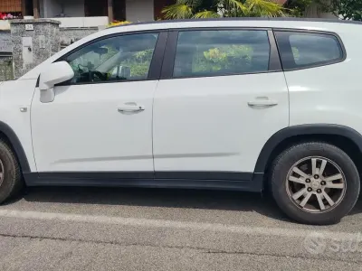 Usata Chevrolet Orlando 141 CV (103 kW) 2011 Bianco Monovolume
