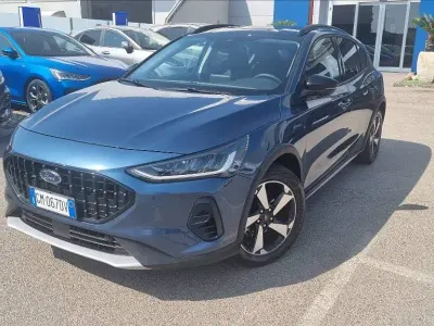 Usado Ford Focus Active 125 HP (91 kW) 2022 Azul SUV