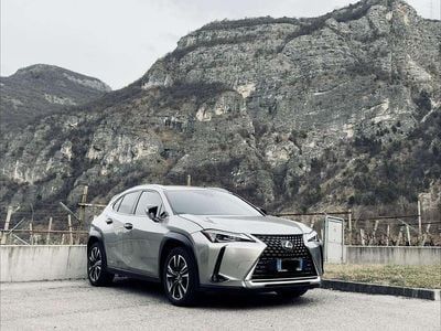 Usata Lexus UX 250h Executive Line 184 CV (135 kW) 2020 SUV