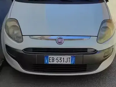 Usata Fiat Punto Evo 75 CV (55 kW) 2010 Bianco Utilitaria