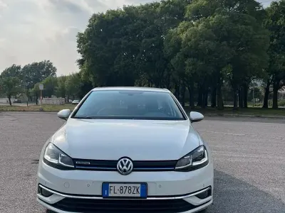 Usata VW Golf VII 110 CV (80 kW) 2017 Bianco Berlina