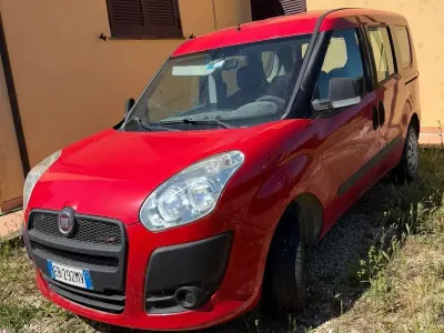Usata Fiat Doblò Active 105 CV (77 kW) 2010 Rosso Monovolume