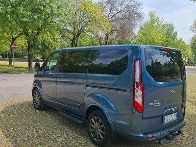 Usata Ford Tourneo 150 CV (110 kW) 2022 Blu Monovolume