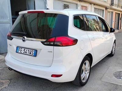 Usata Opel Zafira Tourer Cosmo 131 CV (96 kW) 2016 Bianco Monovolume