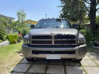 Usata Dodge Ram 506 CV (372 kW) 2005 Marrone Pick-up