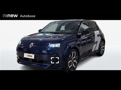 Blu scuro Usata 2024 Renault 5 E-Tech Iconic | 31.890 € (Cara)