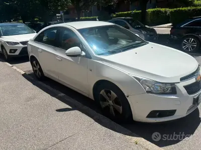 Usata Chevrolet Cruze 163 CV (119 kW) 2011 Bianco Berlina
