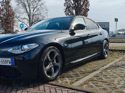 Usata Alfa Romeo Giulia 150 CV (110 kW) 2018 Nero Berlina