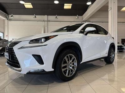 Usata Lexus NX300h Business Edition 155 CV (114 kW) 2020 Bianco SUV