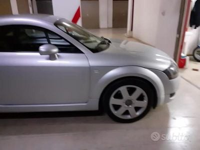 Usata Audi TT 180 CV (132 kW) 1999 Grigio Coupé