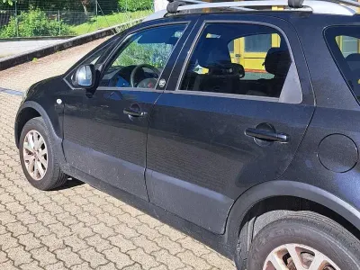 Usata Fiat Sedici 120 CV (88 kW) 2011 Nero SUV