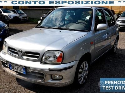 Usata Nissan Micra 82 CV (60 kW) 2001 Grigio Utilitaria