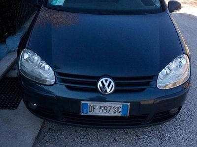 Käytetty VW Golf V 140 HP (102 kW) 2007 Sininen Sedan