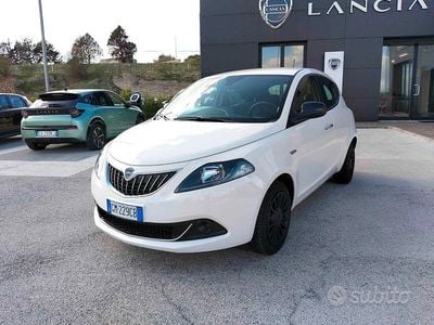 Usata Lancia Ypsilon 69 CV (50 kW) 2023 Bianco Utilitaria