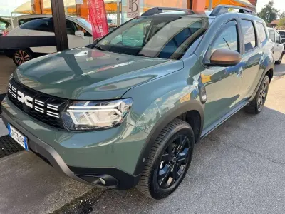 Usata Dacia Duster Extreme 114 CV (83 kW) 2024 Verde SUV