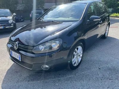 Usata VW Golf VI Highline 102 CV (75 kW) 2010 Nero Utilitaria