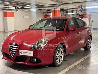 Usata Alfa Romeo Giulietta Business 105 CV (77 kW) 2015 Rosso Utilitaria