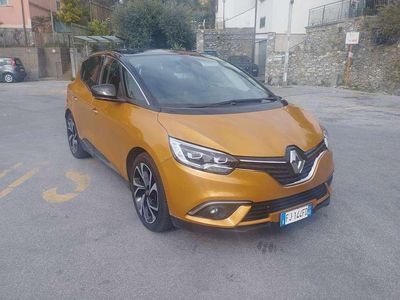 Usata Renault Scénic IV Bose Edition 110 CV (80 kW) 2017 Bronzo Monovolume