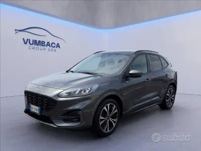 Usata Ford Kuga ST-Line 190 CV (139 kW) 2023 Grigio SUV