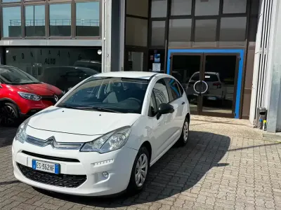 Brugt Citroën C3 Attraction 68 HK (50 kW) 2013 Hvid Van