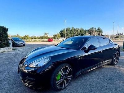 Usata Porsche Panamera Diesel 250 CV (183 kW) 2012 Nero Utilitaria