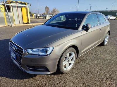 usata Audi A3 A31.6 tdi Ambiente