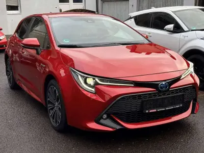 Usata Toyota Corolla Club 122 CV (89 kW) 2019 Rosso Berlina