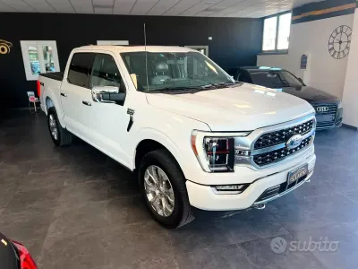 Usata Ford F-150 Platinum 405 CV (297 kW) 2022 Bianco Pick-up