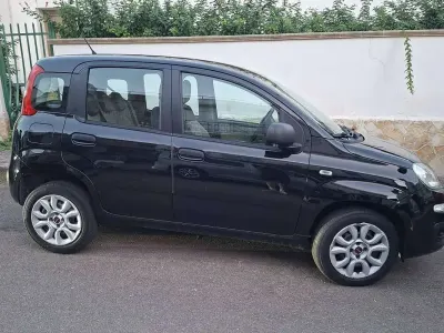 Usata Fiat Panda Easy 80 CV (58 kW) 2015 Nero Utilitaria
