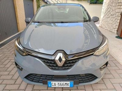 Usata Renault Clio V Intens 101 CV (74 kW) 2020 Grigio Berlina
