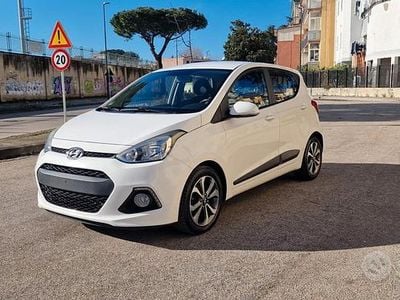 Usata Hyundai i10 66 CV (48 kW) 2014 Bianco Utilitaria