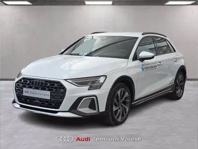 Usata Audi A3 e-tron Ambiente 204 CV (150 kW) 2025 Bianco ghiaccio Utilitaria