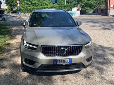 Usata Volvo XC40 Inscription 190 CV (139 kW) 2018 Oro SUV