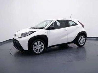 Nuova Toyota Aygo Active 72 CV (52 kW) 2025 Bianco Utilitaria