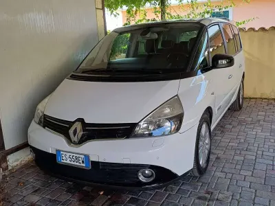 Usata Renault Espace Initiale 173 CV (127 kW) 2013 Bianco Monovolume