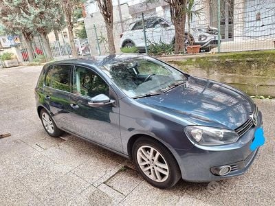 Usata VW Golf VI Trendline 105 CV (77 kW) 2011 Blu Utilitaria