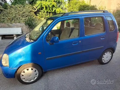 Usata Opel Agila 60 CV (44 kW) 2005 Bluazzurro Monovolume