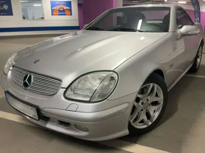 Usata Mercedes SLK320 Edition 218 CV (160 kW) 2004 Argento Cabrio