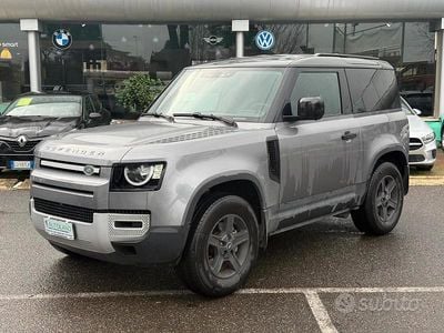 Usata Land Rover Defender 200 CV (147 kW) 2021 Grigio SUV