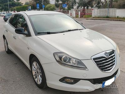 Usata Lancia Delta 120 CV (88 kW) 2014 Utilitaria