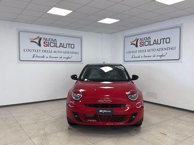 Nuova Fiat 600 La Prima 110 CV (80 kW) 2025 Rosso SUV