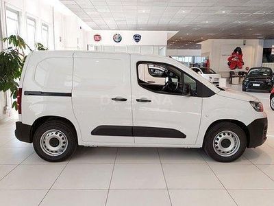Usata Fiat Doblò 56 kW (77 CV) 2022 Bianco Monovolume