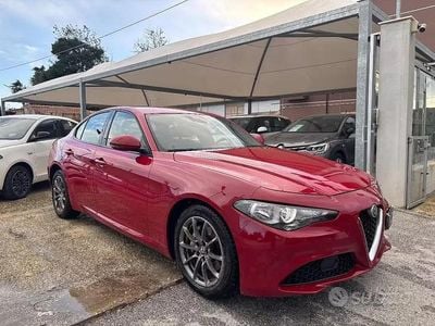 Usata Alfa Romeo Giulia Executive 150 CV (110 kW) 2018 Rosso Berlina