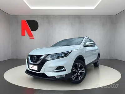 Usata Nissan Qashqai N-Connecta 116 CV (85 kW) 2018 Bianco SUV
