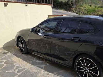 Begagnad BMW M135 306 HK (225 kW) 2021 Svart Halvkombi