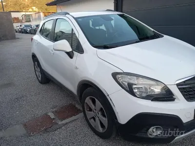 Usata Opel Mokka 140 CV (102 kW) 2016 Bianco SUV