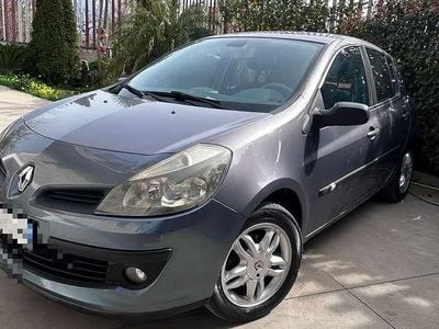 Usata Renault Clio II Dynamique 86 CV (63 kW) 2006 Berlina