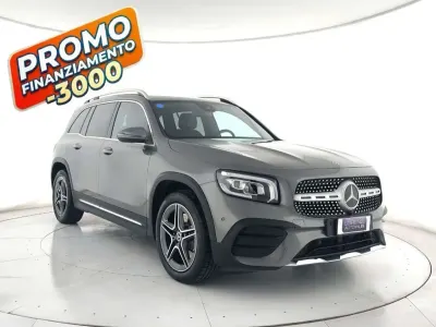 Usata Mercedes GLB220 Premium 190 CV (139 kW) 2021 Grigio metallizzato SUV