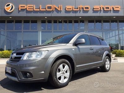 Usata Fiat Freemont 140 CV (102 kW) 2011 Grigio SUV