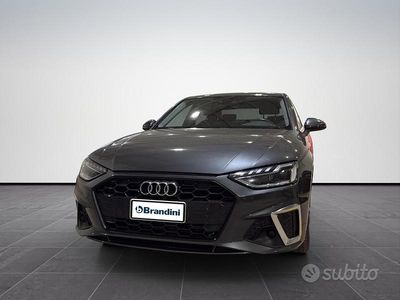 Usata Audi A4 S-Line 150 CV (110 kW) 2023 Grigio Berlina